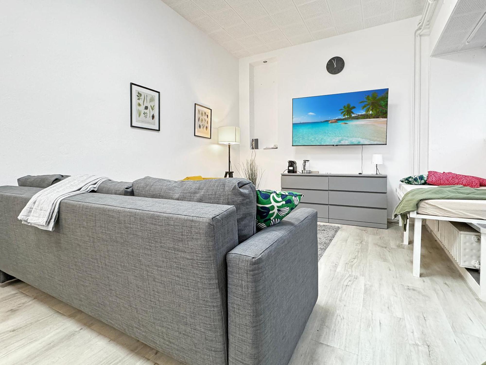 2 Zimmer Apartment Fuer 6 P, 15 Min Zum Flughafen Esslingen am Neckar Ngoại thất bức ảnh