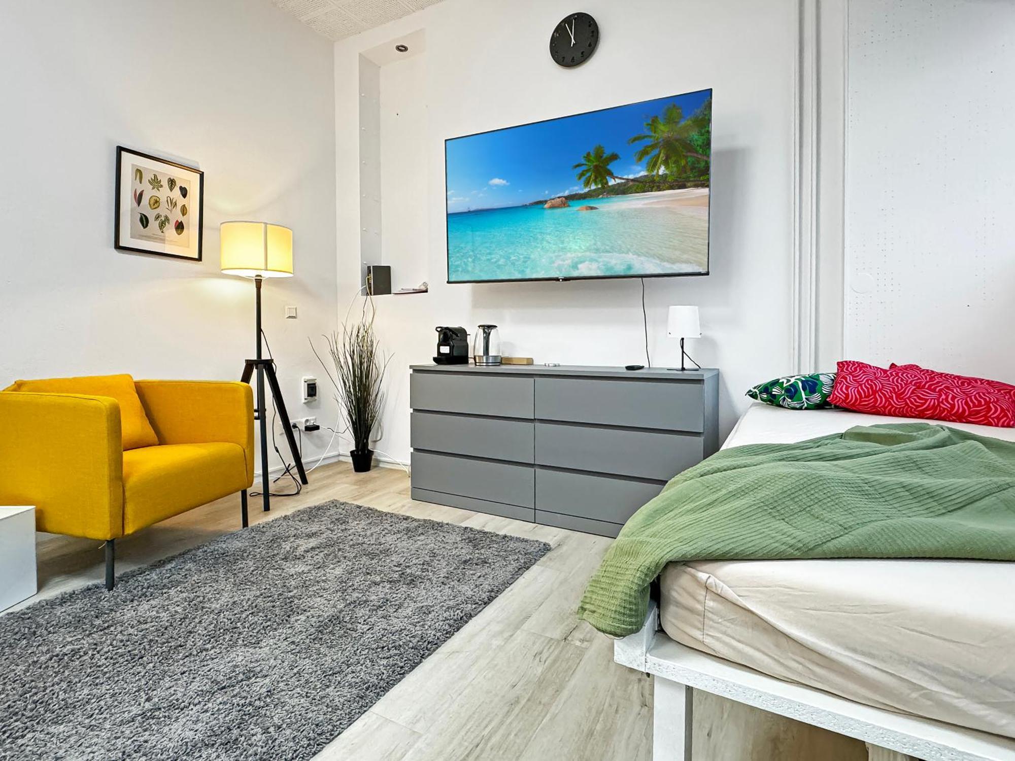 2 Zimmer Apartment Fuer 6 P, 15 Min Zum Flughafen Esslingen am Neckar Ngoại thất bức ảnh