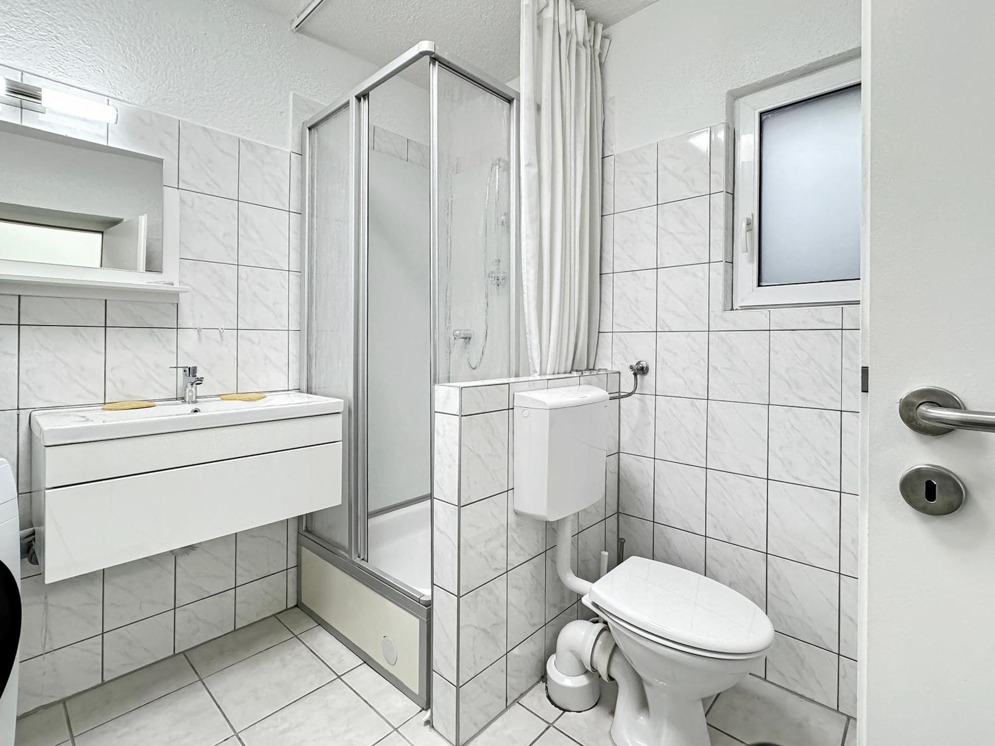 2 Zimmer Apartment Fuer 6 P, 15 Min Zum Flughafen Esslingen am Neckar Ngoại thất bức ảnh